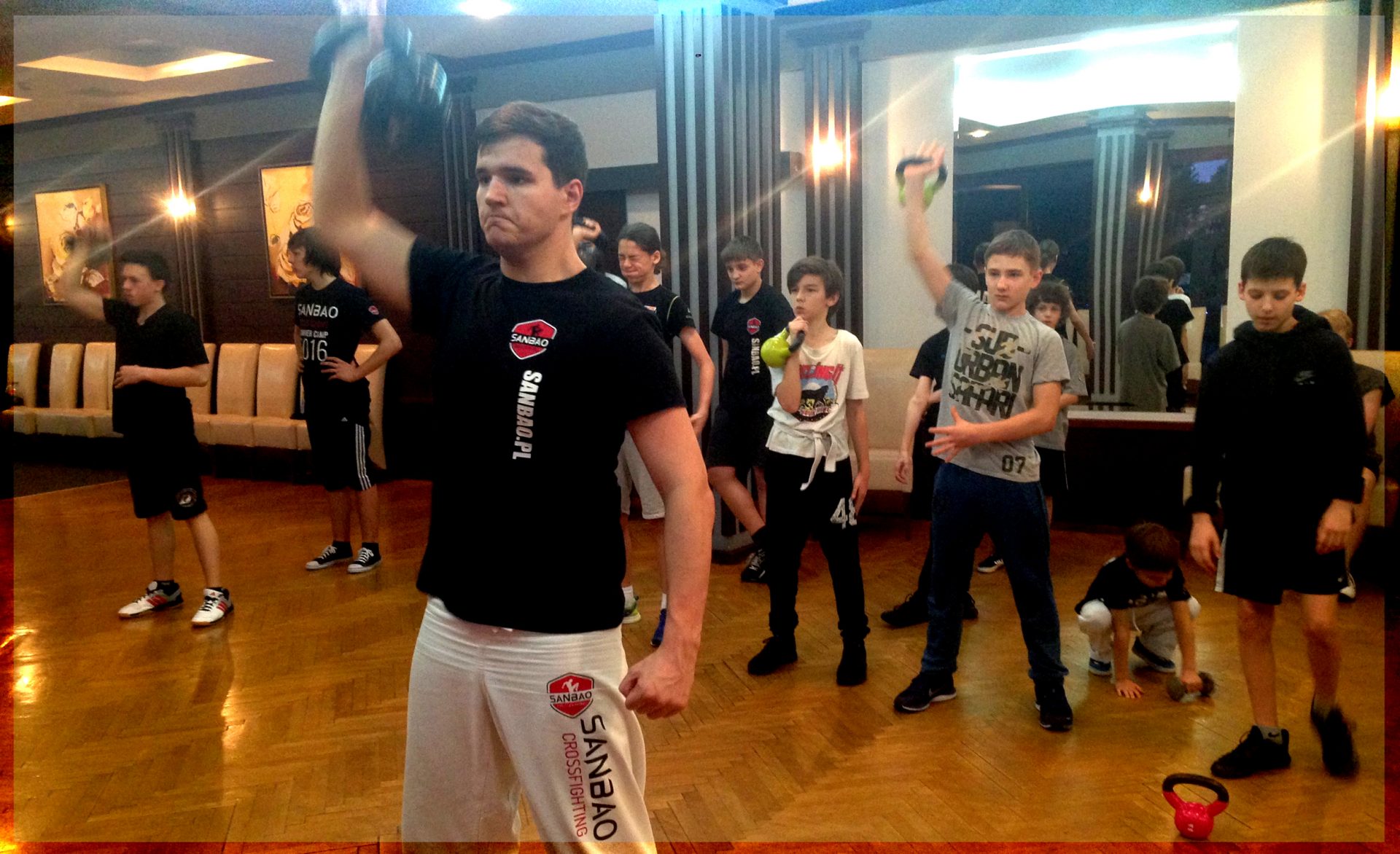 Treninhg kettlebell na obozie SANBAO